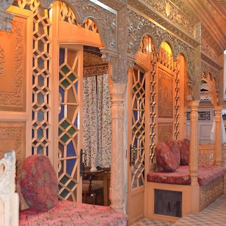 فندق نيو أليكساندرا جروب أوف هاوس بوتس Srīnagar المظهر الخارجي الصورة